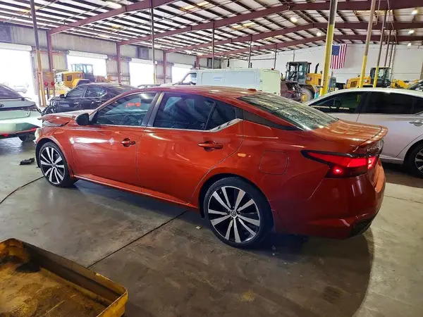 1N4BL4CV3LN303429 2020 NISSAN ALTIMA - Image 2