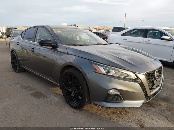 1N4BL4CV3LN304774 2020 NISSAN ALTIMA - Image 1