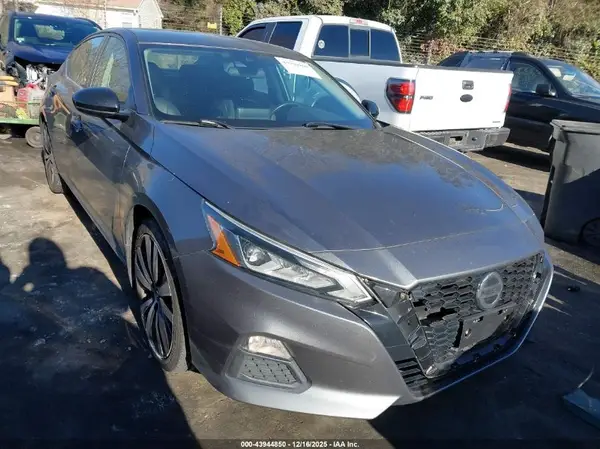 1N4BL4CV3LN313426 2020 NISSAN ALTIMA - Image 1