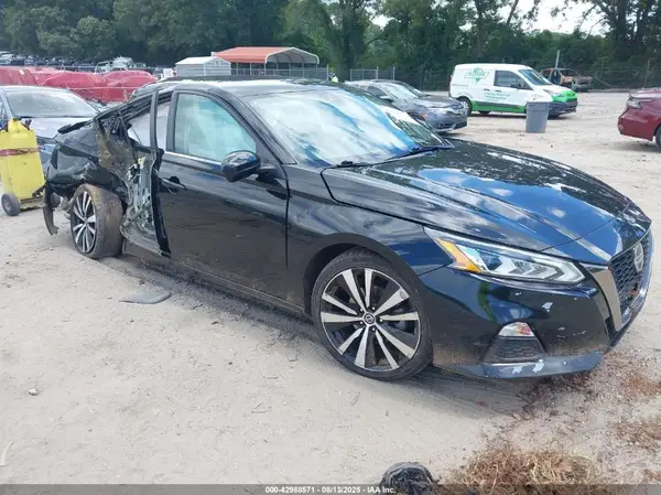 1N4BL4CV3MN311886 2021 NISSAN ALTIMA - Image 1