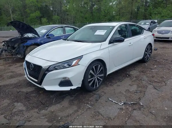 1N4BL4CV3MN318580 2021 NISSAN ALTIMA - Image 2