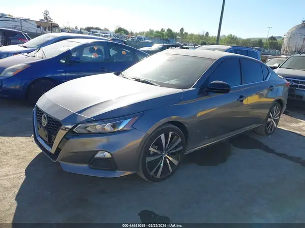 1N4BL4CV3MN336366 2021 NISSAN ALTIMA - Image 2