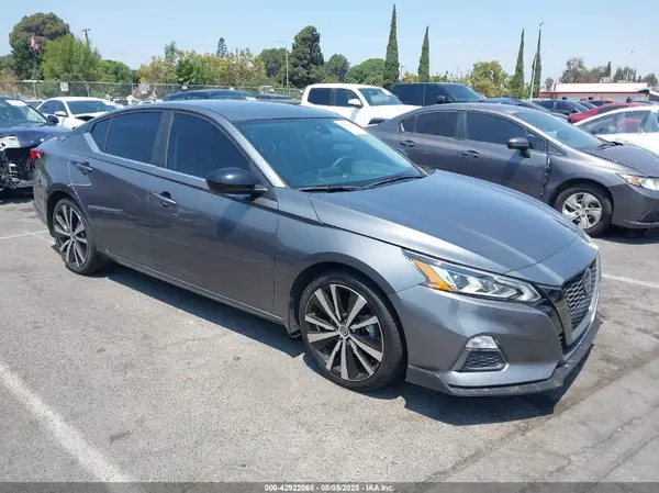 1N4BL4CV3MN338876 2021 NISSAN ALTIMA - Image 1
