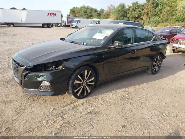 1N4BL4CV3MN340451 2021 NISSAN ALTIMA - Image 2