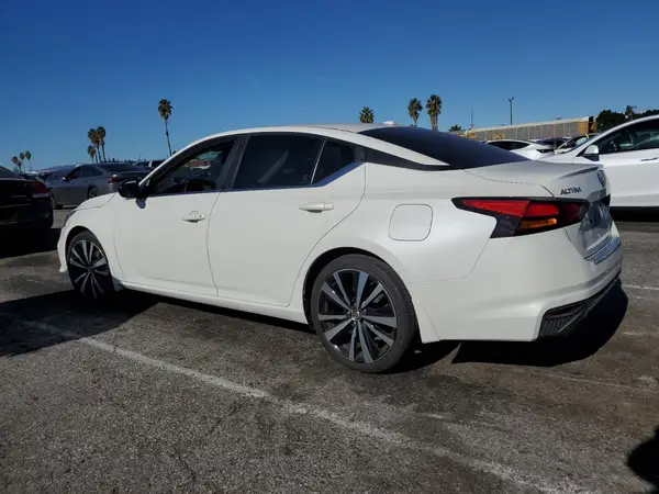 1N4BL4CV3MN372073 2021 NISSAN ALTIMA - Image 2