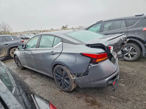 1N4BL4CV3MN374163 2021 NISSAN ALTIMA - Image 2