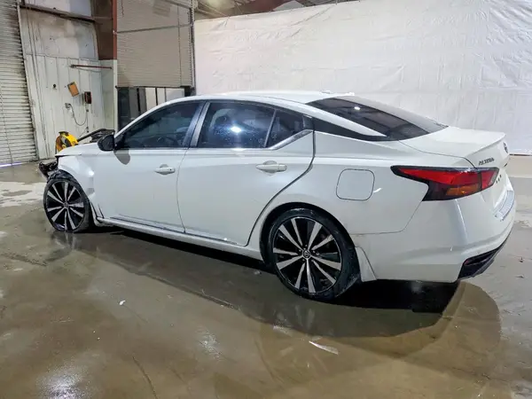 1N4BL4CV3MN405539 2021 NISSAN ALTIMA - Image 2