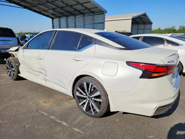 1N4BL4CV3MN412085 2021 NISSAN ALTIMA - Image 2