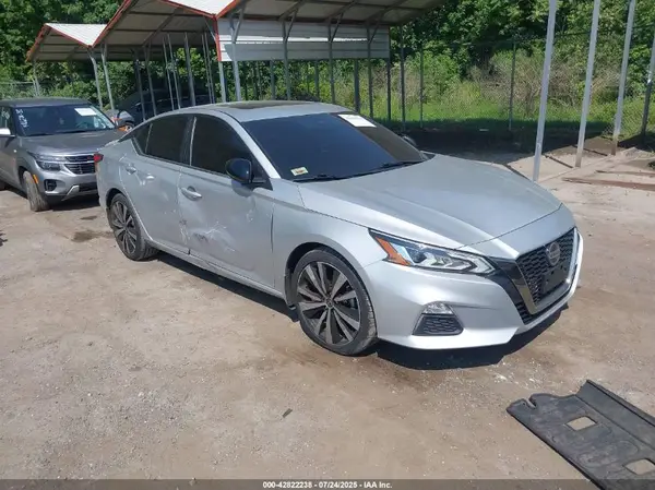 1N4BL4CV3MN412264 2021 NISSAN ALTIMA - Image 1