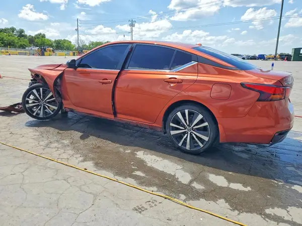 1N4BL4CV3MN421224 2021 NISSAN ALTIMA - Image 2