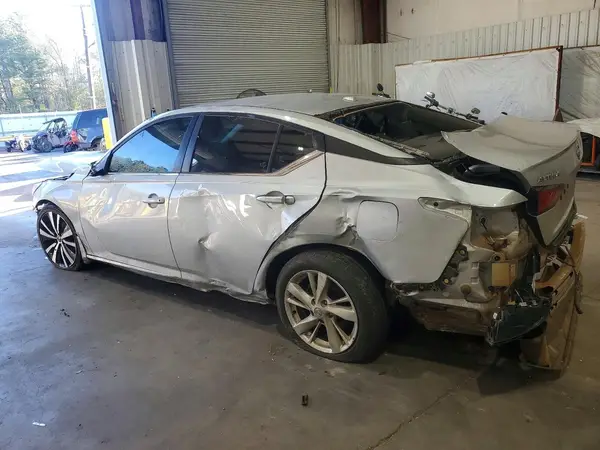 1N4BL4CV3MN421661 2021 NISSAN ALTIMA - Image 2