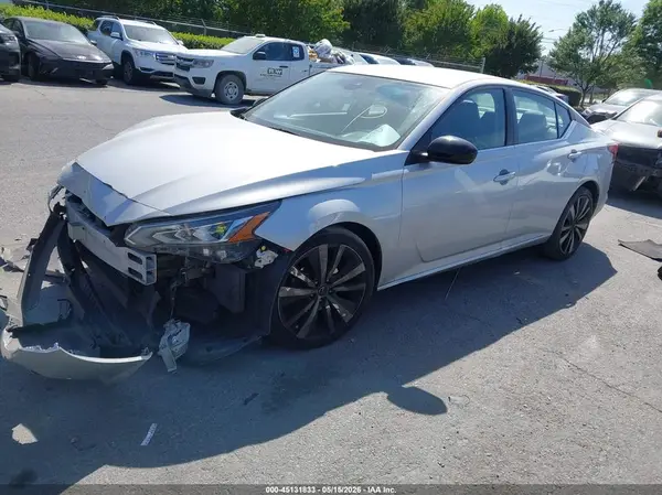 1N4BL4CV3NN352469 2022 NISSAN ALTIMA - Image 2
