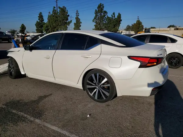 1N4BL4CV3NN356084 2022 NISSAN ALTIMA - Image 2