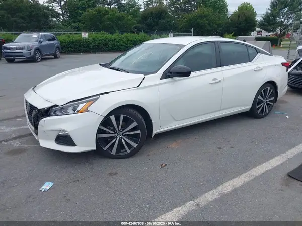 1N4BL4CV3NN358773 2022 NISSAN ALTIMA - Image 2