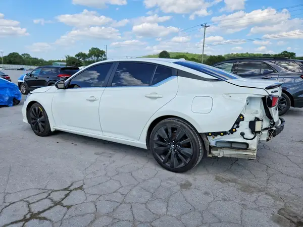 1N4BL4CV3NN366517 2022 NISSAN ALTIMA - Image 2