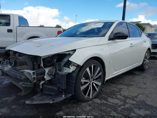 1N4BL4CV3NN367571 2022 NISSAN ALTIMA - Image 2