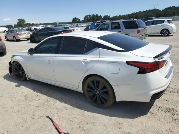 1N4BL4CV3NN372219 2022 NISSAN ALTIMA - Image 2