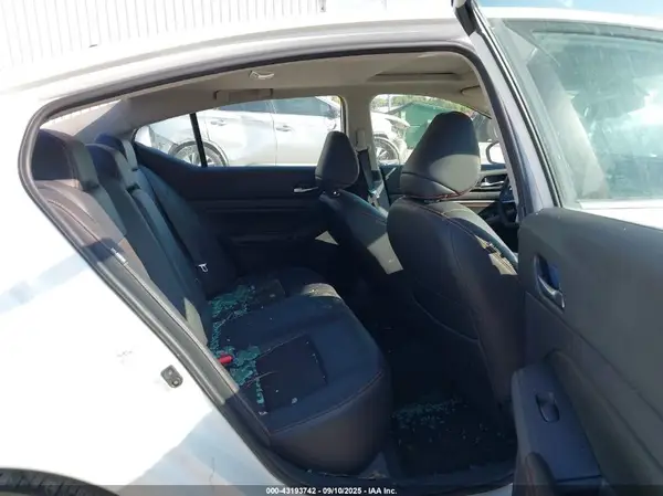 1N4BL4CV3NN373595 2022 NISSAN ALTIMA - Image 8