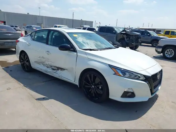 1N4BL4CV3NN378814 2022 NISSAN ALTIMA - Image 1