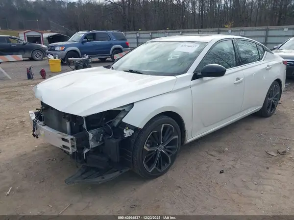 1N4BL4CV3PN319264 2023 NISSAN ALTIMA - Image 2