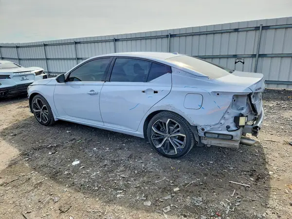 1N4BL4CV3PN357870 2023 NISSAN ALTIMA - Image 2