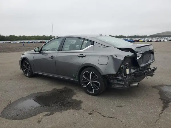 1N4BL4CV3PN376242 2023 NISSAN ALTIMA - Image 2