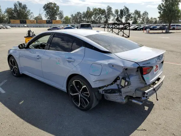 1N4BL4CV3PN399570 2023 NISSAN ALTIMA - Image 2