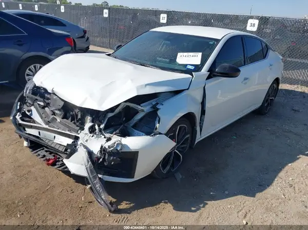 1N4BL4CV3PN407392 2023 NISSAN ALTIMA - Image 2