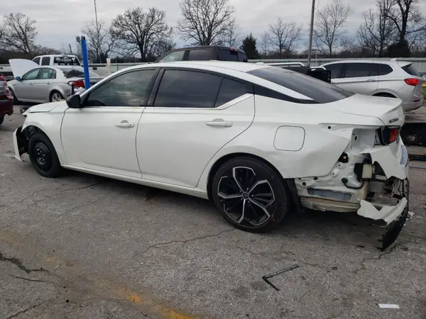 1N4BL4CV3PN423723 2023 NISSAN ALTIMA - Image 2