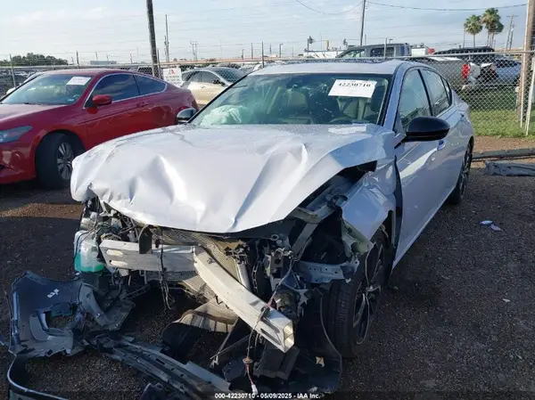 1N4BL4CV3PN423950 2023 NISSAN ALTIMA - Image 2