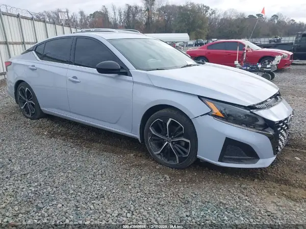 1N4BL4CV3RN302578 2024 NISSAN ALTIMA - Image 1