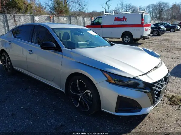 1N4BL4CV3RN303066 2024 NISSAN ALTIMA - Image 1