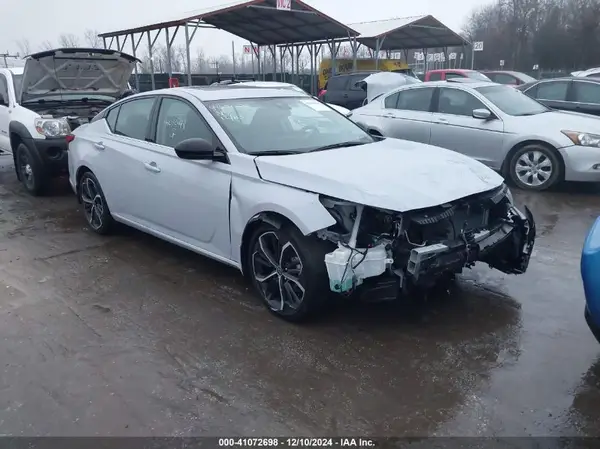 1N4BL4CV3RN304847 2024 NISSAN ALTIMA - Image 1