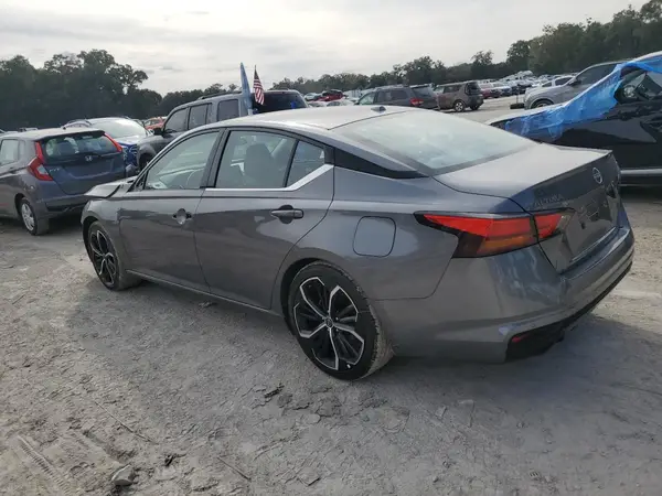 1N4BL4CV3RN358830 2024 NISSAN ALTIMA - Image 2