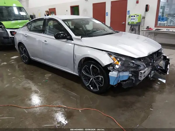 1N4BL4CV3RN363333 2024 NISSAN ALTIMA - Image 1