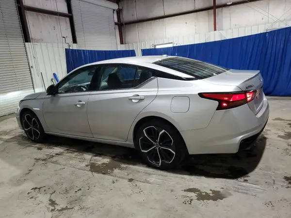 1N4BL4CV3RN391035 2024 NISSAN ALTIMA - Image 2