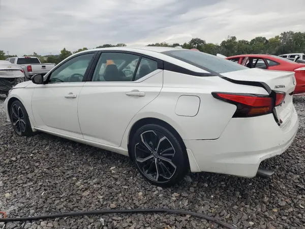 1N4BL4CV3RN399331 2024 NISSAN ALTIMA - Image 2