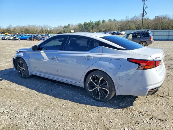 1N4BL4CV3RN403667 2024 NISSAN ALTIMA - Image 2