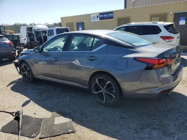 1N4BL4CV3RN409761 2024 NISSAN ALTIMA - Image 2