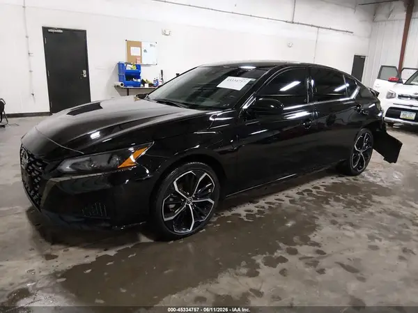 1N4BL4CV3RN413096 2024 NISSAN ALTIMA - Image 2
