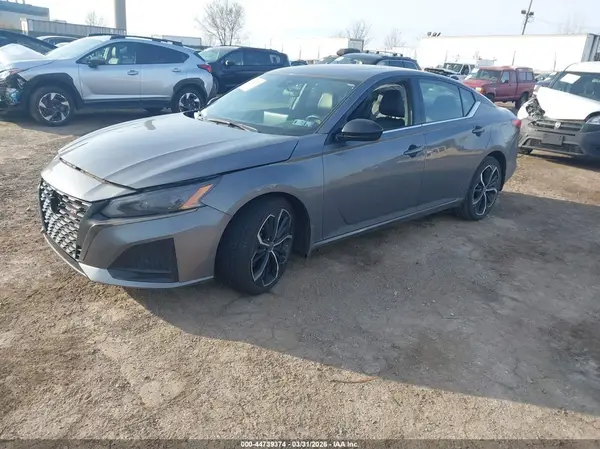 1N4BL4CV3RN417648 2024 NISSAN ALTIMA - Image 2