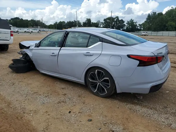1N4BL4CV3RN418928 2024 NISSAN ALTIMA - Image 2