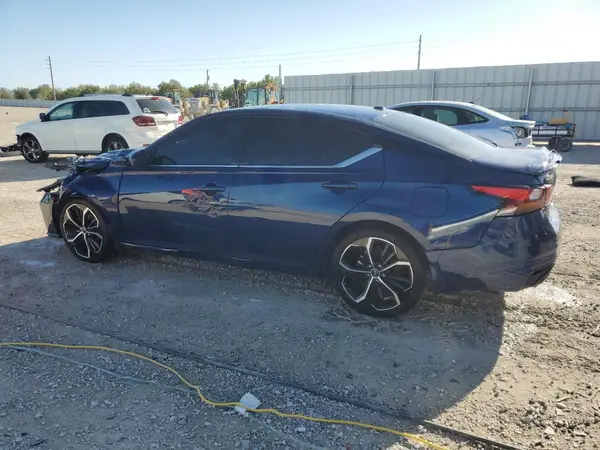 1N4BL4CV3RN425622 2024 NISSAN ALTIMA - Image 2