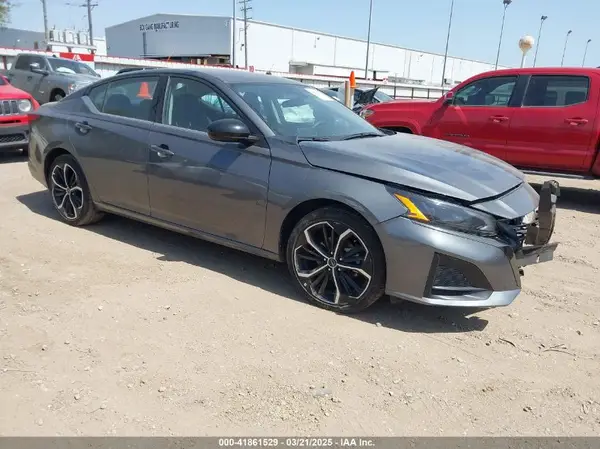 1N4BL4CV3RN429122 2024 NISSAN ALTIMA - Image 1