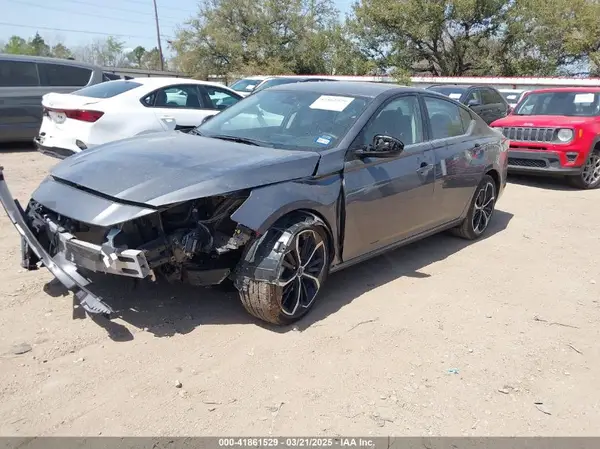 1N4BL4CV3RN429122 2024 NISSAN ALTIMA - Image 2