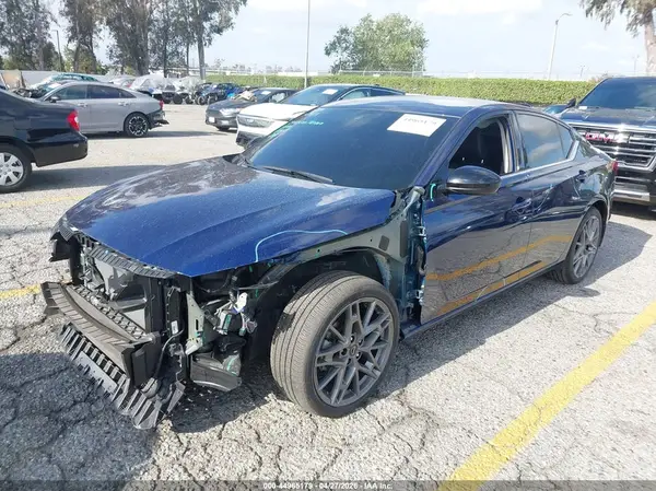 1N4BL4CV3RN433655 2024 NISSAN ALTIMA - Image 2
