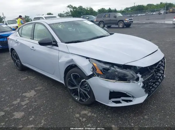 1N4BL4CV3SN357215 2025 NISSAN ALTIMA - Image 1