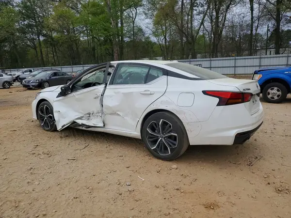 1N4BL4CV3SN397763 2025 NISSAN ALTIMA - Image 2