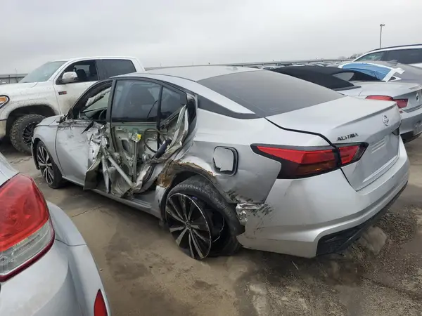 1N4BL4CV4KC106666 2019 NISSAN ALTIMA - Image 2