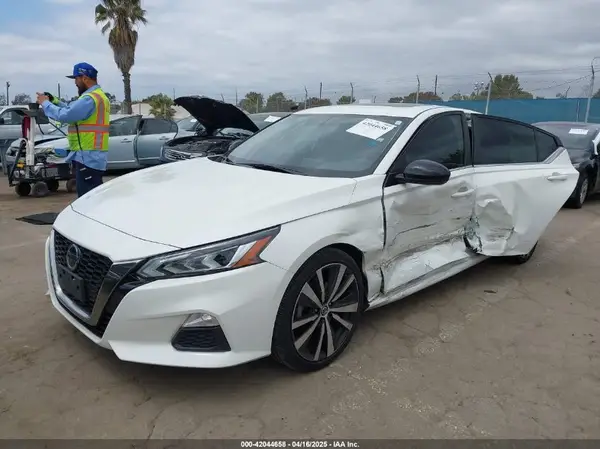 1N4BL4CV4KC120227 2019 NISSAN ALTIMA - Image 2
